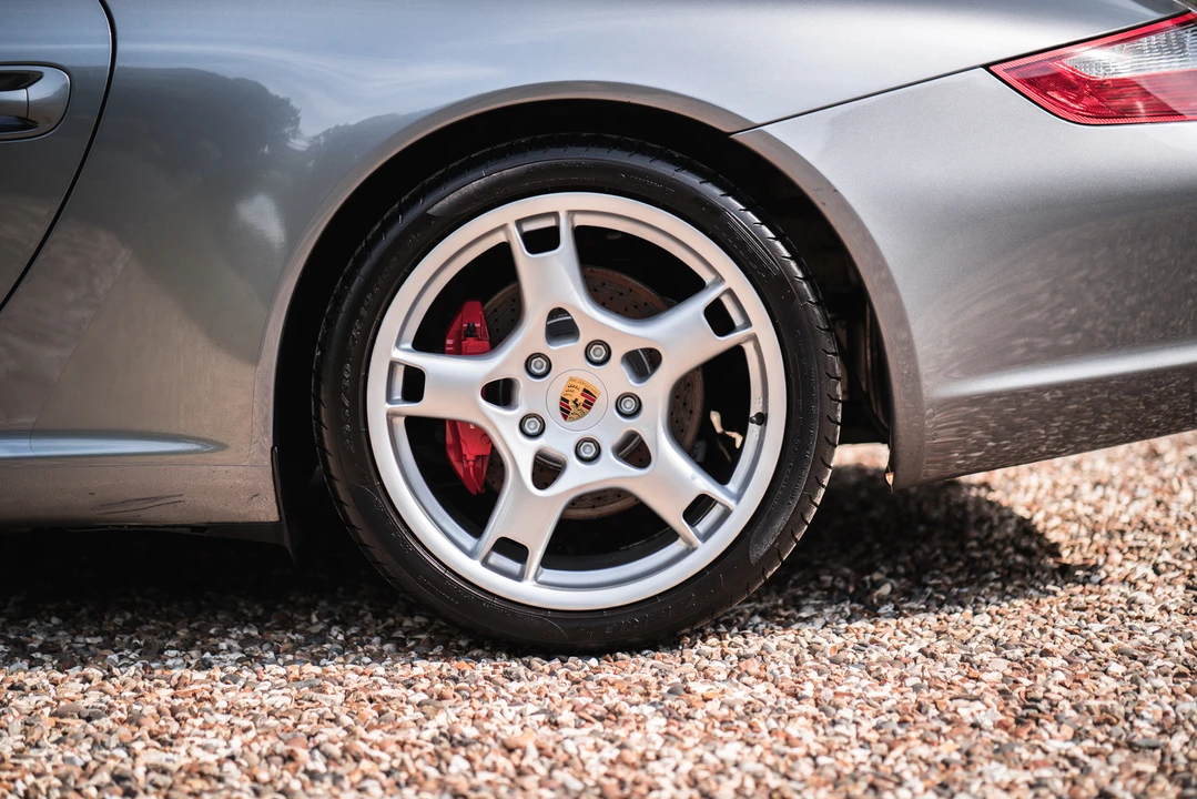 2005 Porsche 997 Carrera S - Image 25 of 31