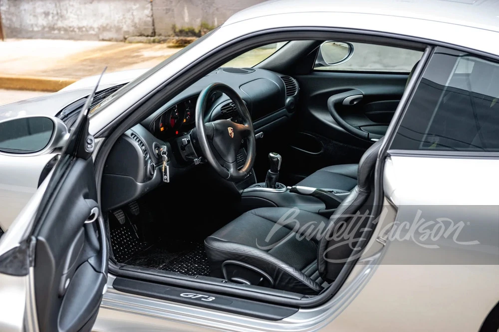 2005 Porsche 911 - Image 4 of 26