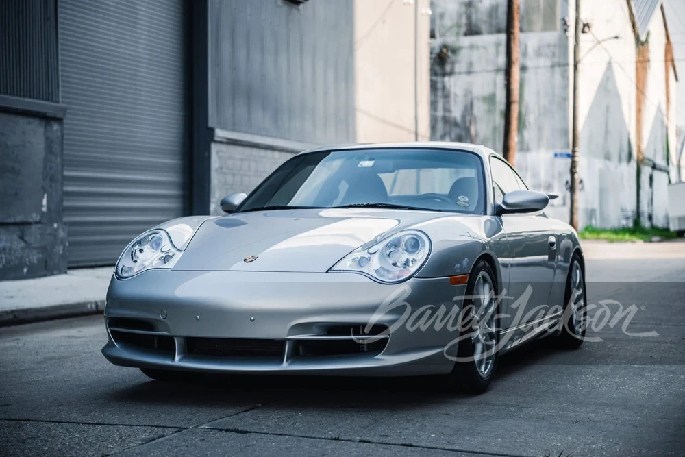 2005 Porsche 911 - Image 10 of 26