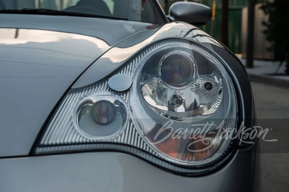 2005 Porsche 911 - Image 18 of 26