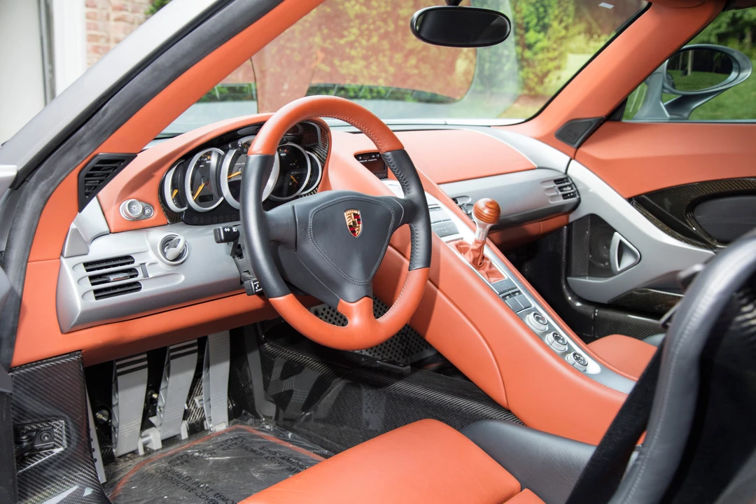 2005 Porsche Carrera GT - Image 19 of 31
