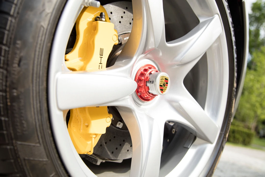 2005 Porsche Carrera GT - Image 24 of 31
