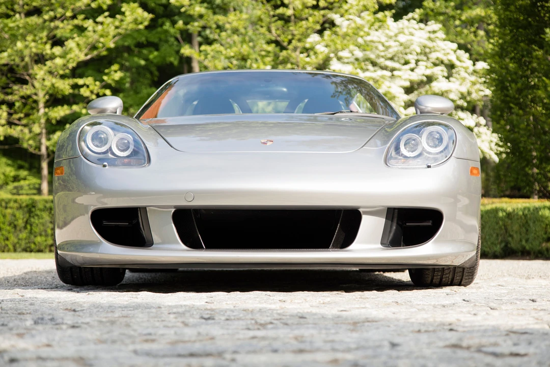 2005 Porsche Carrera GT - Image 11 of 31