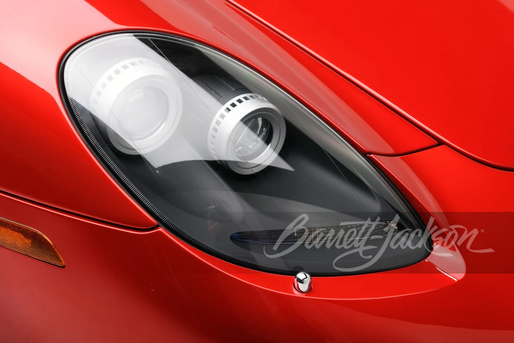 2005 Porsche Carrera GT - Image 13 of 31