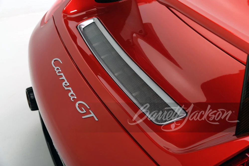 2005 Porsche Carrera GT - Image 17 of 31