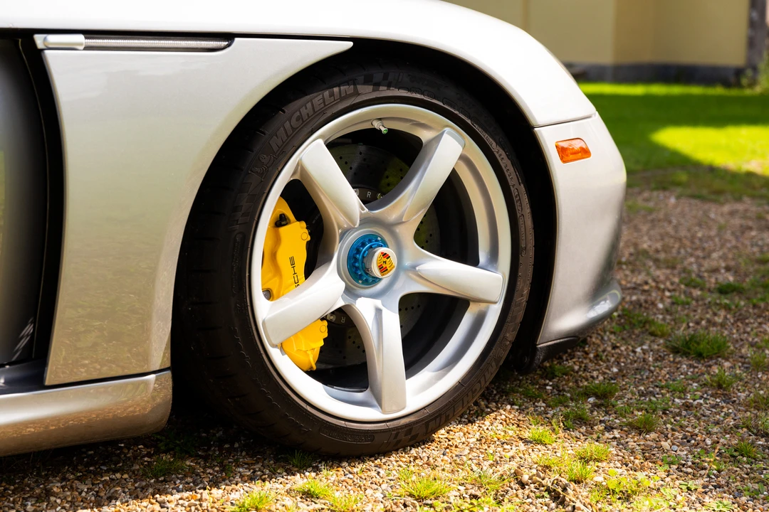 2005 Porsche Carrera GT - Image 15 of 31