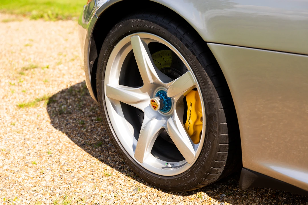 2005 Porsche Carrera GT - Image 19 of 31