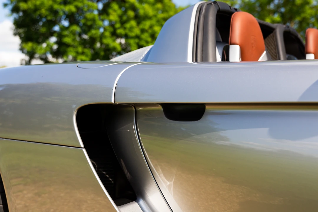 2005 Porsche Carrera GT - Image 26 of 31
