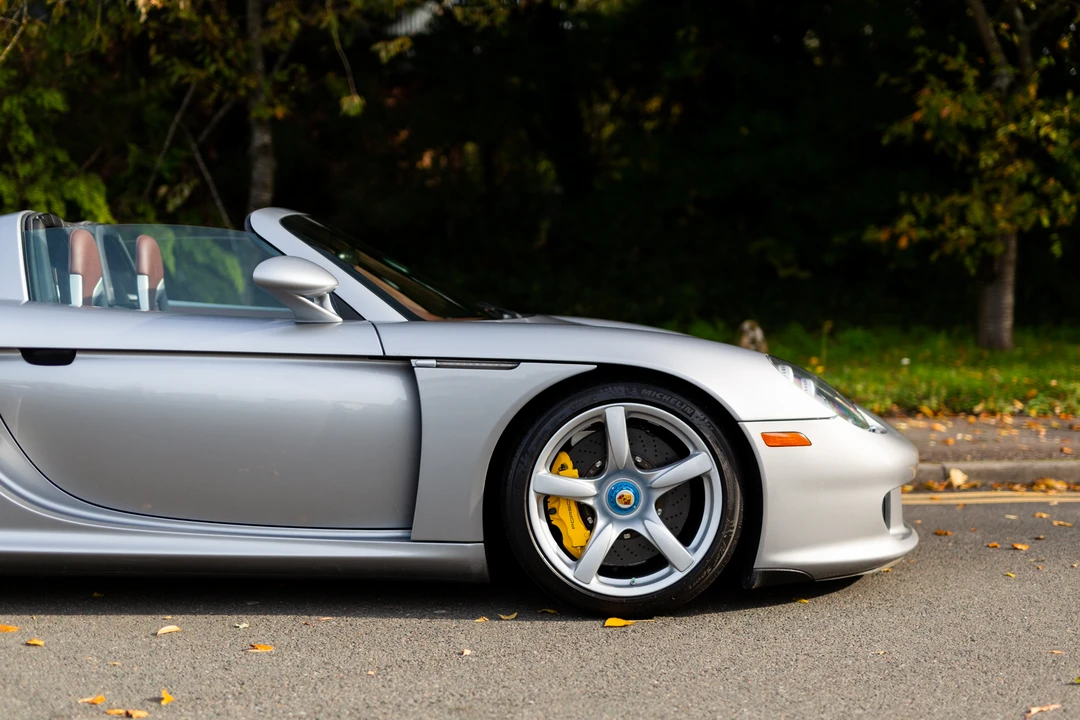 2005 Porsche Carrera GT - Image 15 of 31
