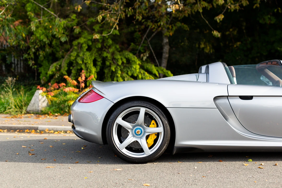 2005 Porsche Carrera GT - Image 21 of 31