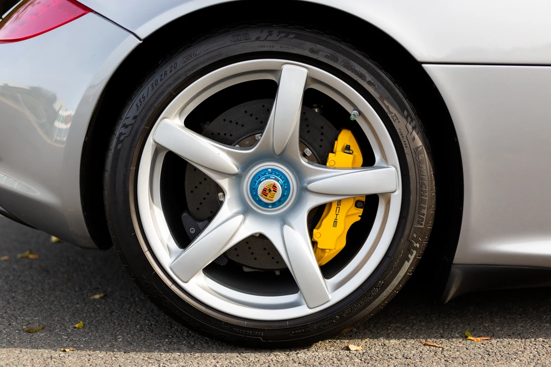 2005 Porsche Carrera GT - Image 22 of 31