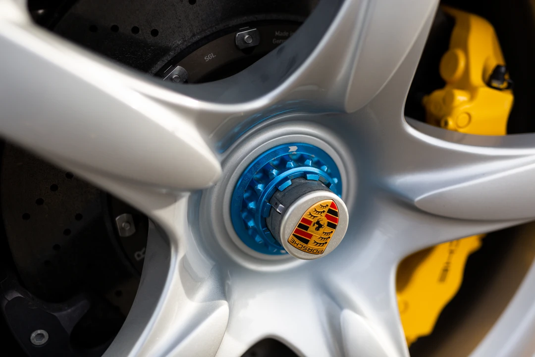 2005 Porsche Carrera GT - Image 23 of 31