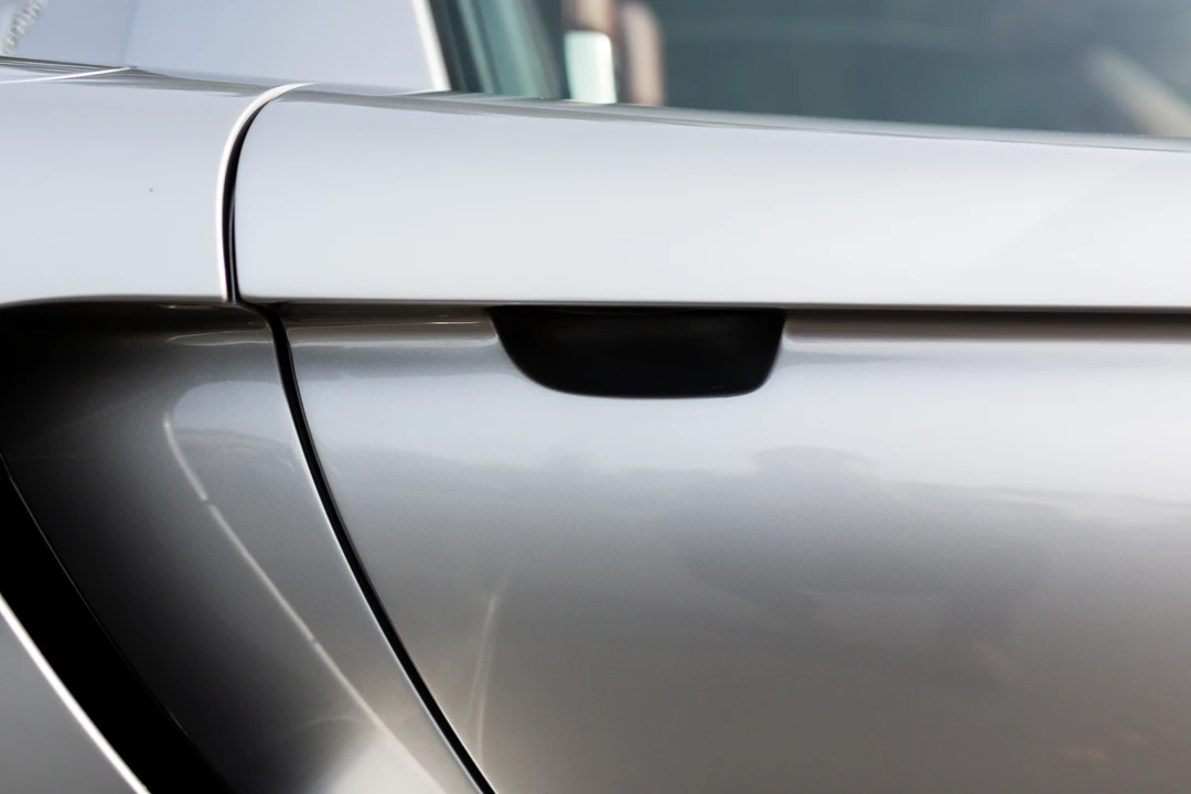 2005 Porsche Carrera GT - Image 28 of 31