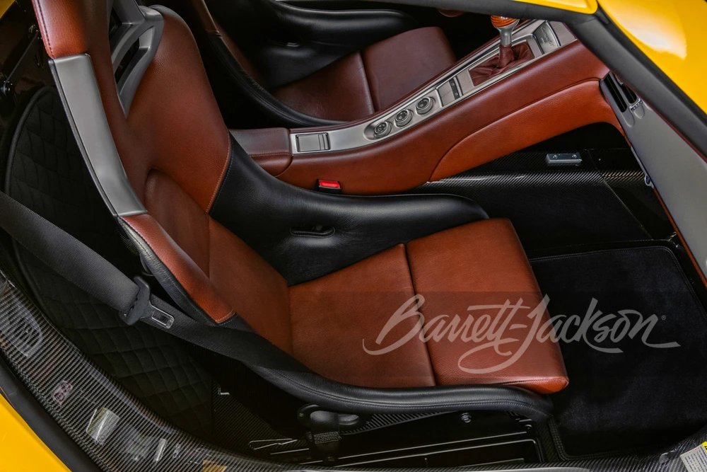2005 Porsche Carrera GT - Image 13 of 31