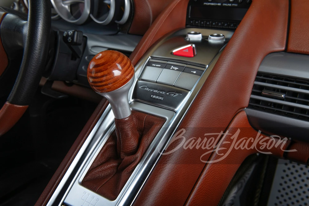 2005 Porsche Carrera GT - Image 16 of 31