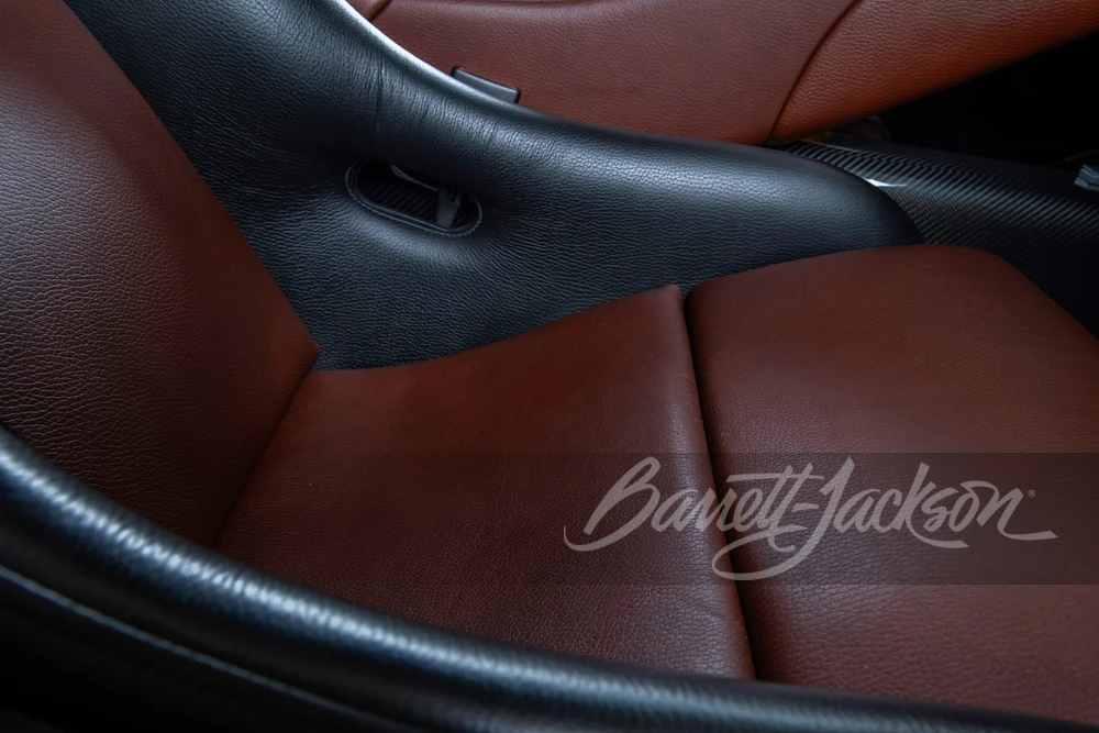 2005 Porsche Carrera GT - Image 17 of 31
