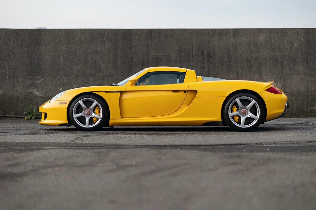 2005 Porsche Carrera GT - Image 5 of 31