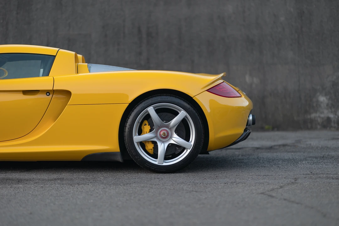 2005 Porsche Carrera GT - Image 8 of 31