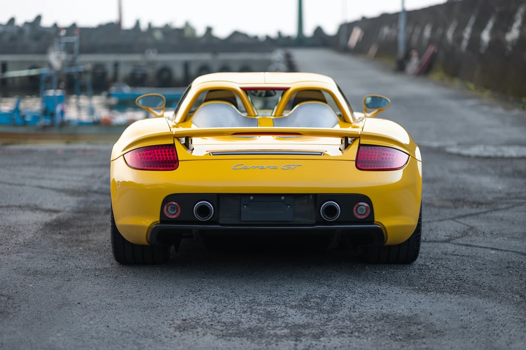 2005 Porsche Carrera GT - Image 9 of 31