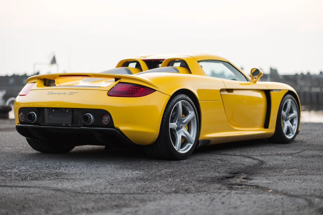 2005 Porsche Carrera GT - Image 12 of 31