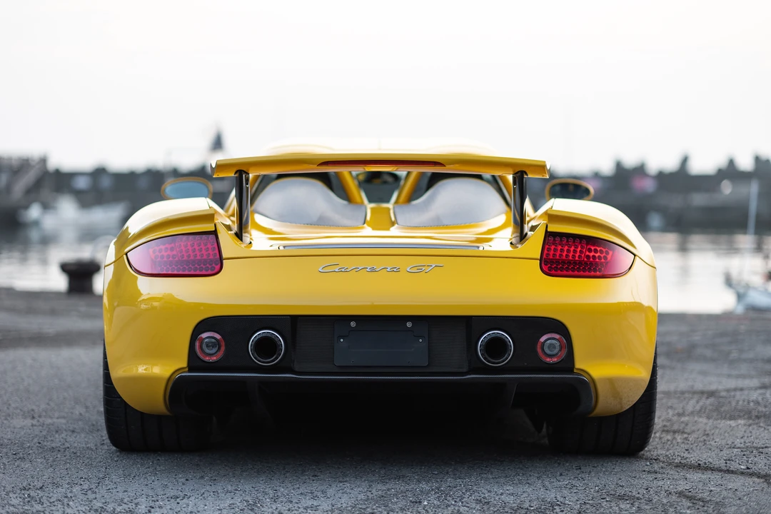 2005 Porsche Carrera GT - Image 18 of 31