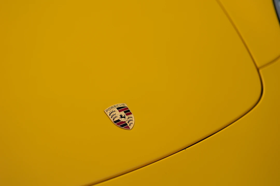 2005 Porsche Carrera GT - Image 28 of 31