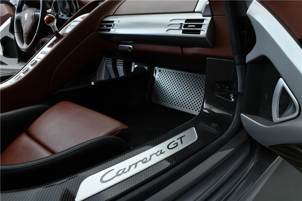 2005 Porsche Carrera GT - Image 10 of 11