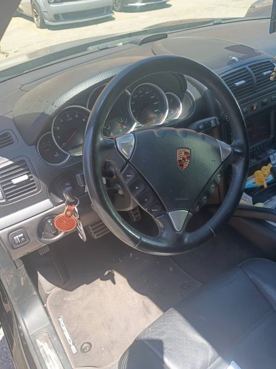 2005 Porsche 955/957 Cayenne S - Image 2 of 5