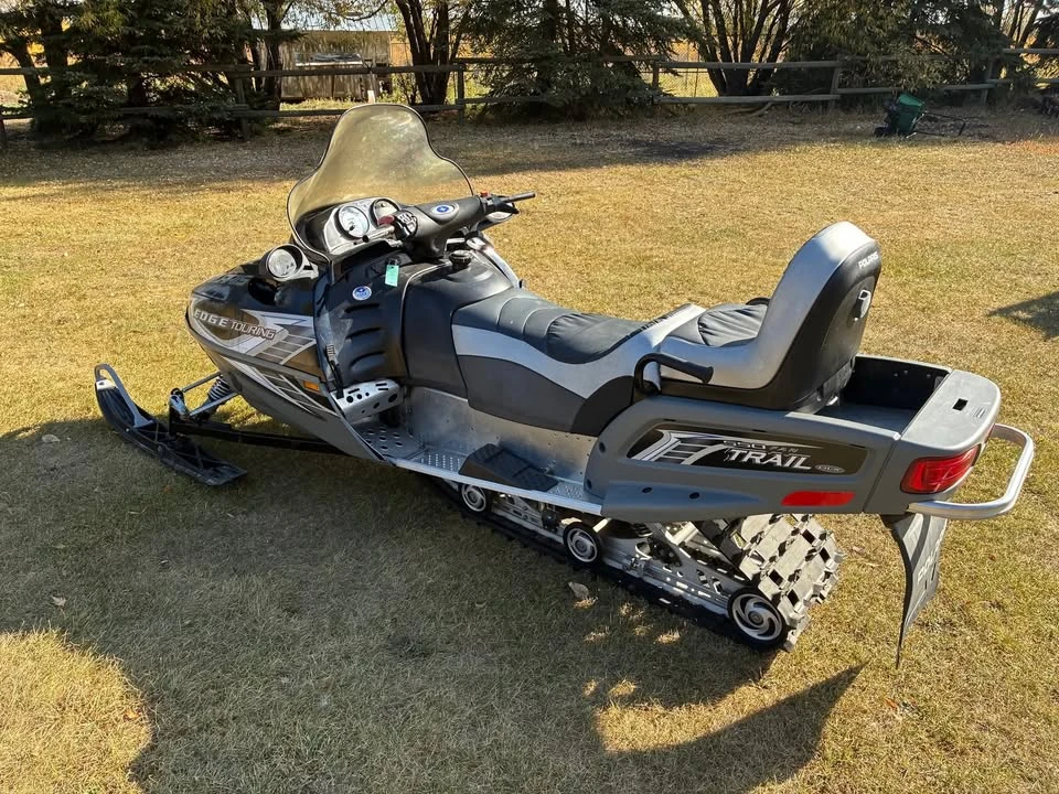 2005 Polaris - Image 2 of 4