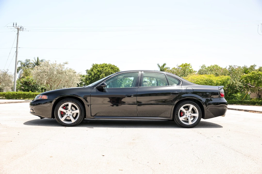 2005 Pontiac Bonneville 5th+ Gen - Image 11 of 31
