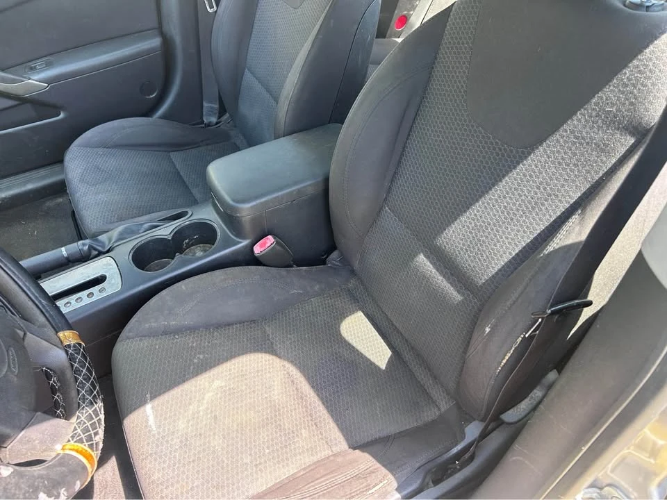 2005 Pontiac G6 - Image 8 of 9