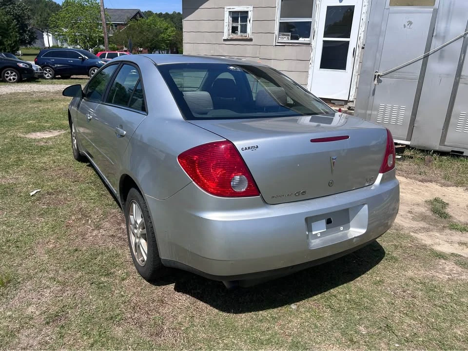 2005 Pontiac G6 - Image 5 of 9