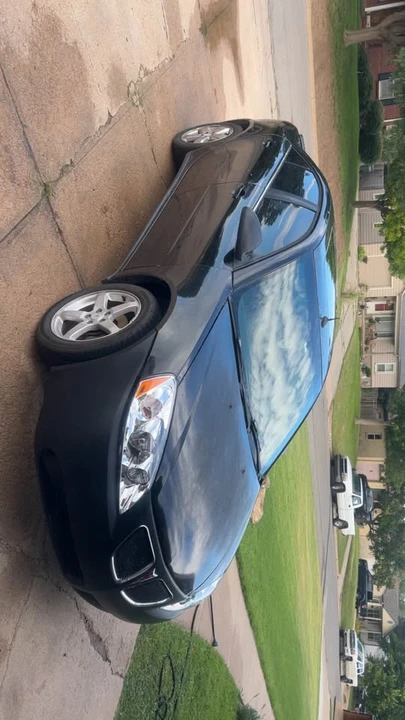 2005 Pontiac G6 - Image 2 of 6