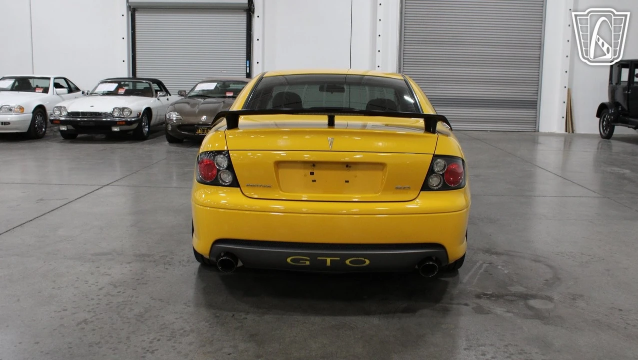 2005 Pontiac GTO 4th Gen - Image 16 of 31
