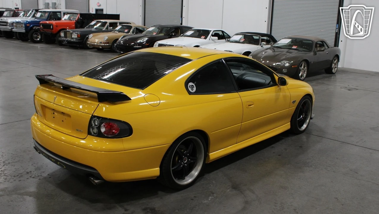 2005 Pontiac GTO 4th Gen - Image 9 of 31