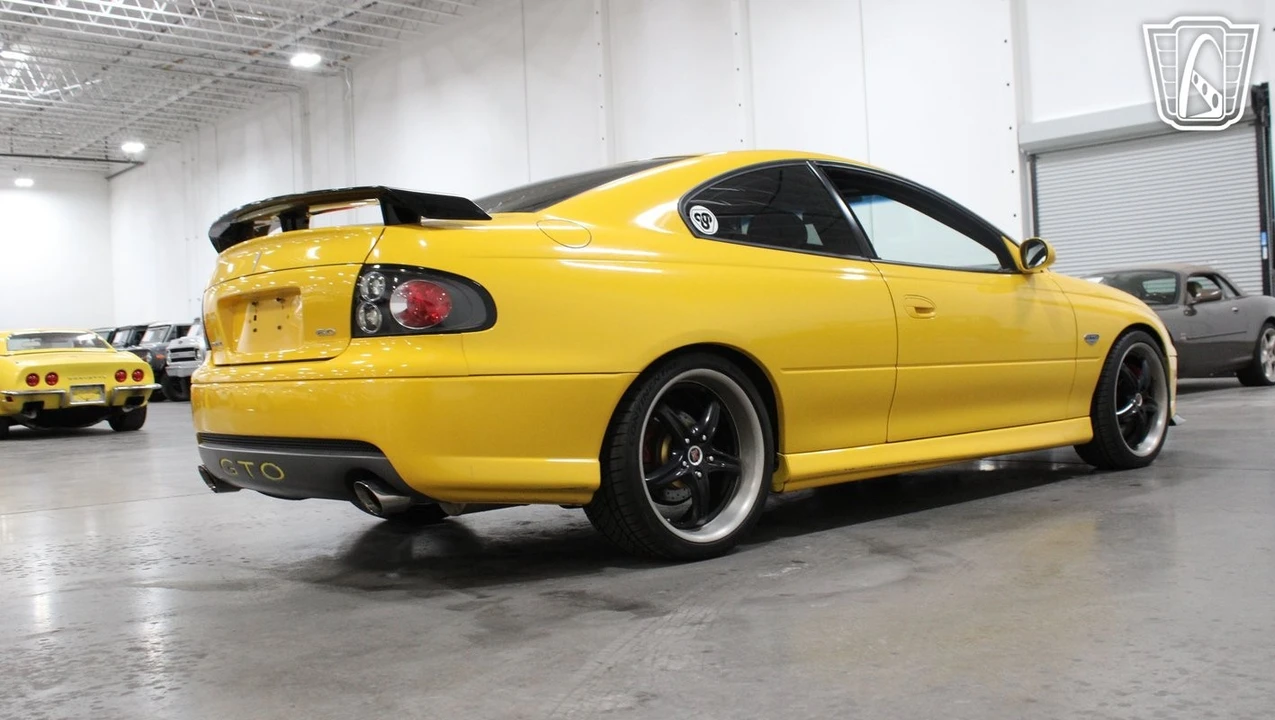 2005 Pontiac GTO 4th Gen - Image 25 of 31