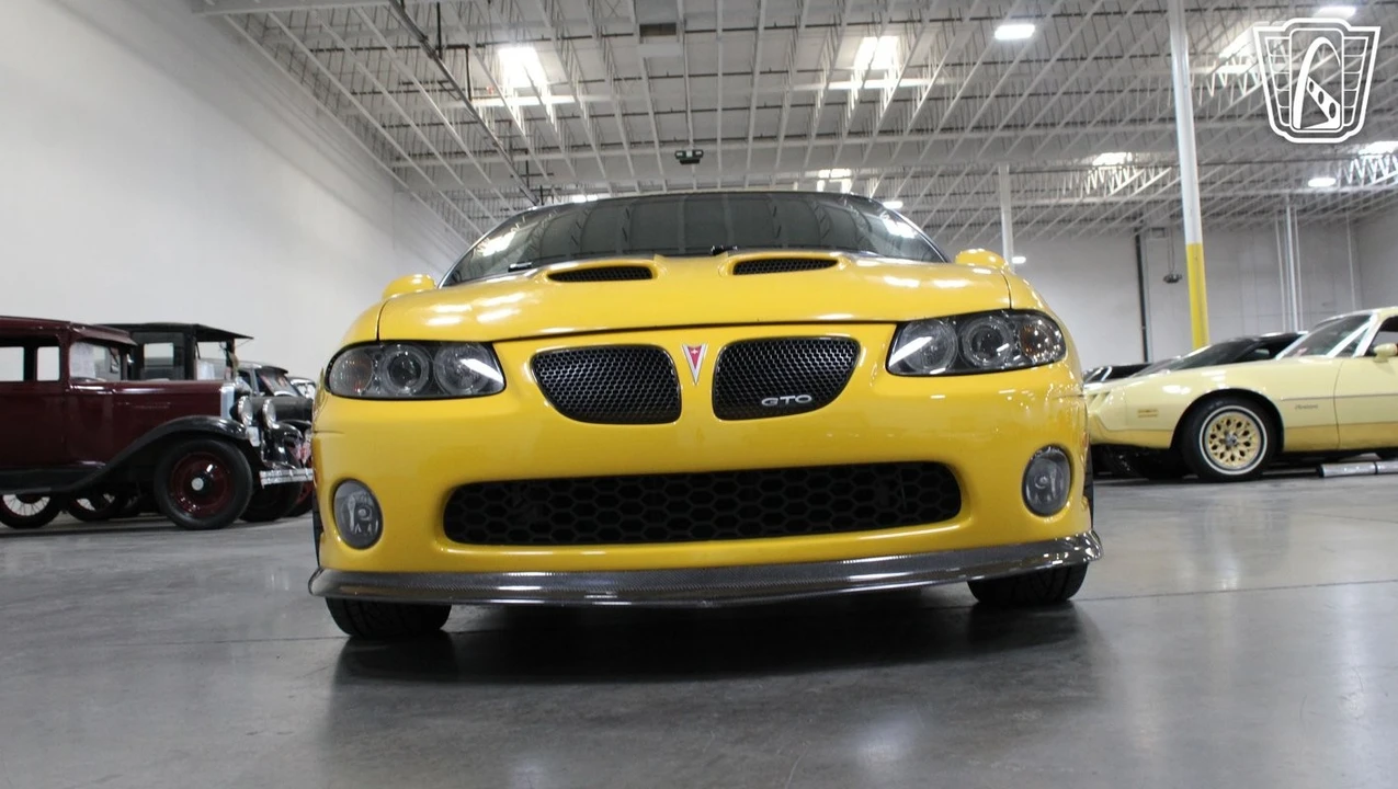2005 Pontiac GTO 4th Gen - Image 20 of 31