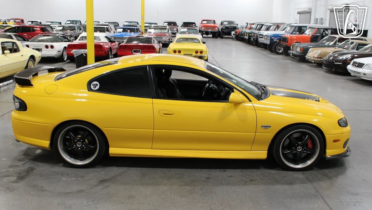 2005 Pontiac GTO 4th Gen - Image 10 of 31
