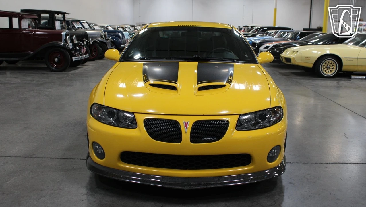 2005 Pontiac GTO 4th Gen - Image 12 of 31