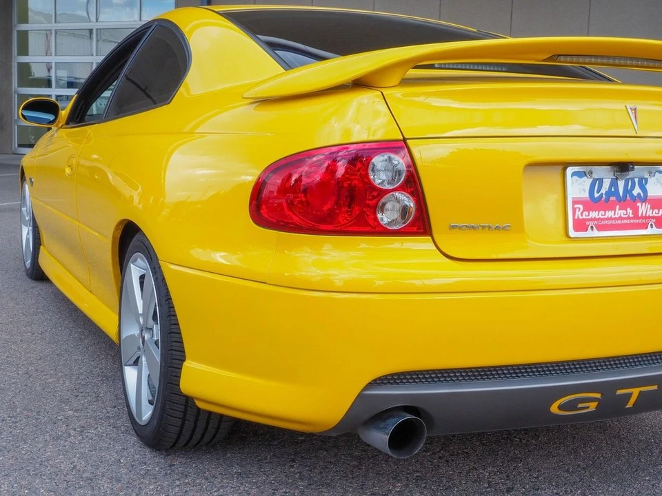 2005 Pontiac GTO 4th Gen - Image 18 of 31