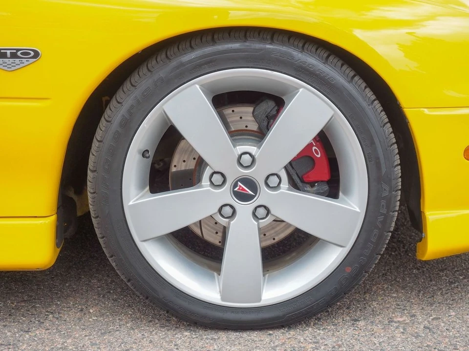 2005 Pontiac GTO 4th Gen - Image 29 of 31