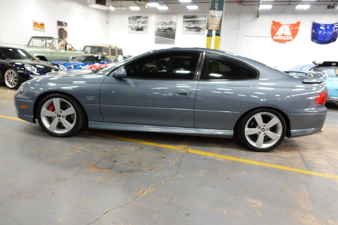 2005 Pontiac GTO 4th Gen - Image 16 of 31