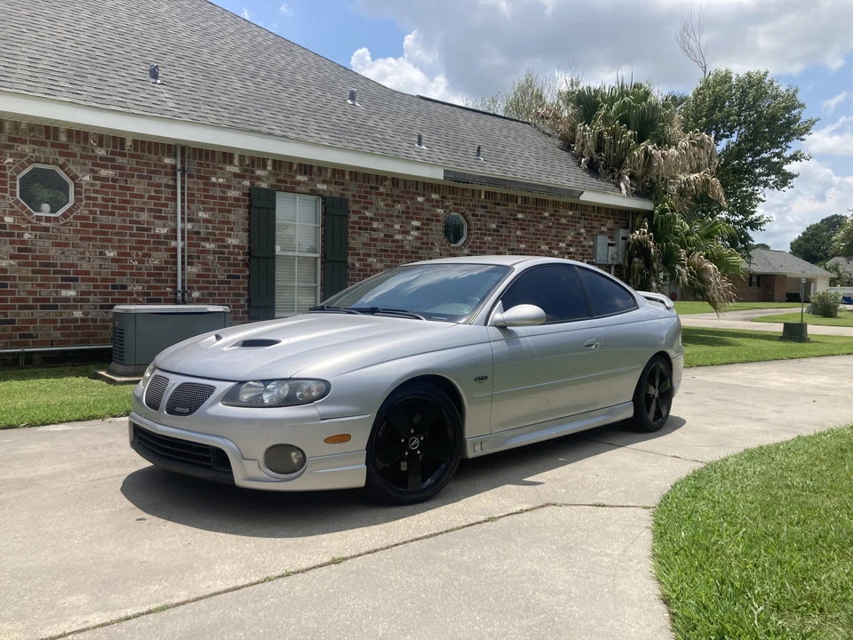 2005 Pontiac GTO 4th Gen - Image 12 of 31