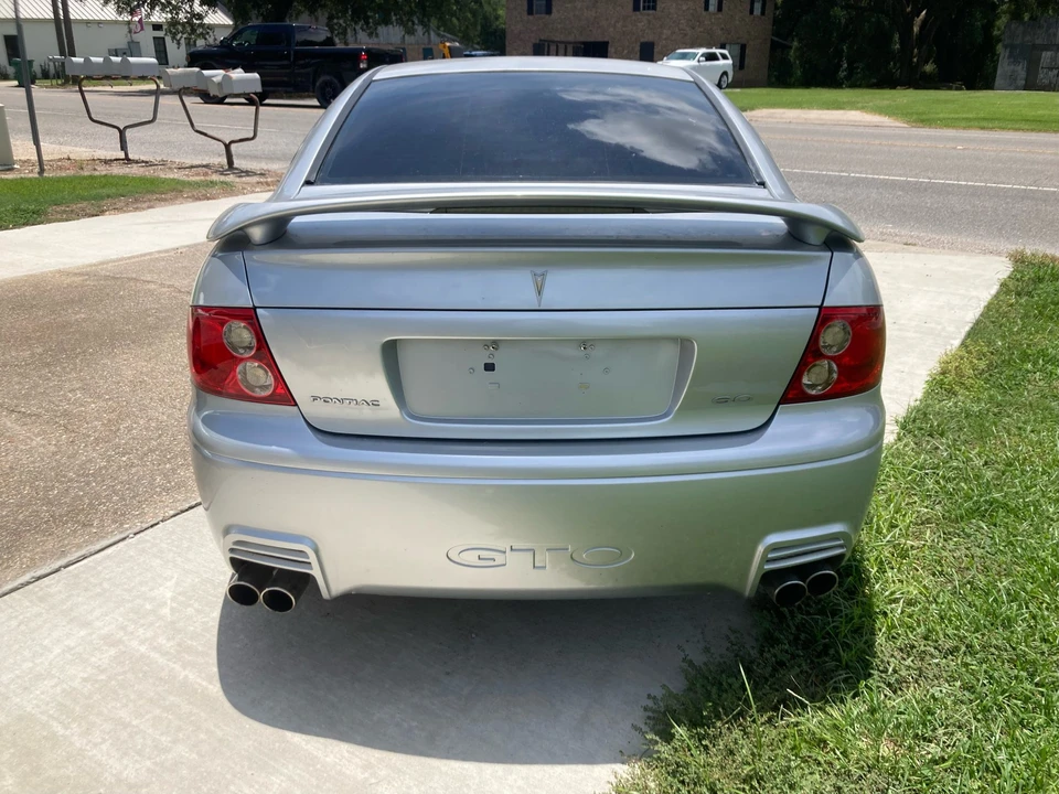 2005 Pontiac GTO 4th Gen - Image 15 of 31