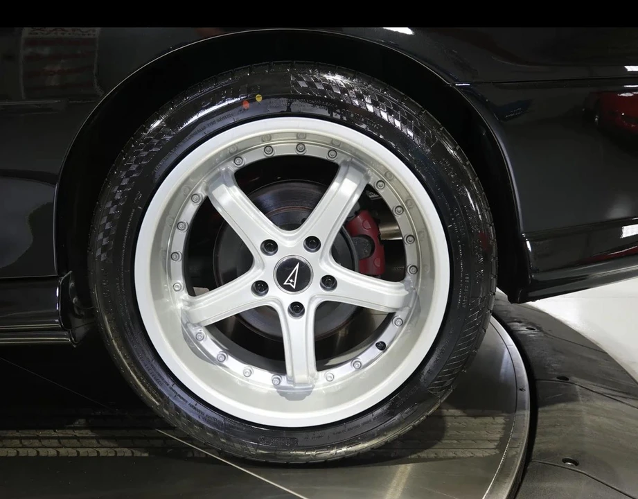 2005 Pontiac GTO 4th Gen - Image 17 of 31