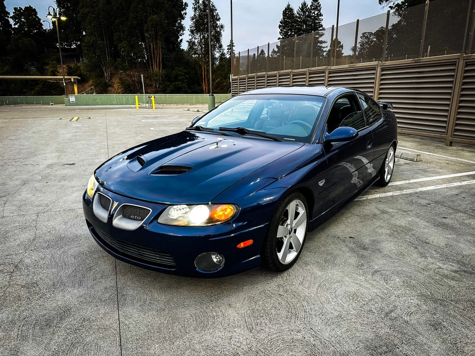2005 Pontiac GTO 4th Gen - Image 10 of 31