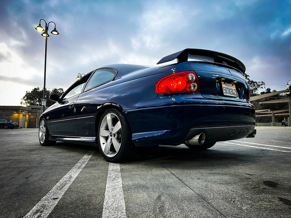 2005 Pontiac GTO 4th Gen - Image 15 of 31
