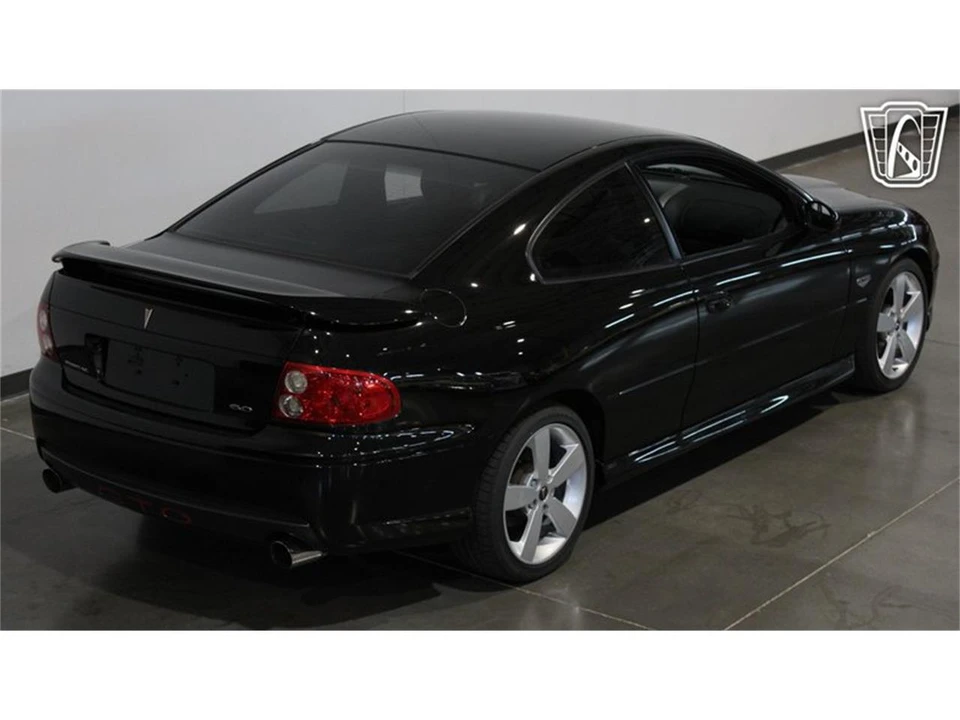 2005 Pontiac GTO 4th Gen - Image 16 of 31