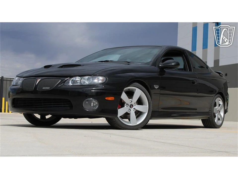 2005 Pontiac GTO 4th Gen - Image 2 of 31
