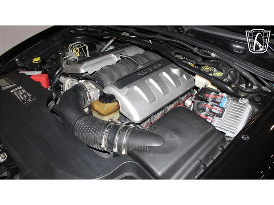 2005 Pontiac GTO 4th Gen - Image 12 of 31